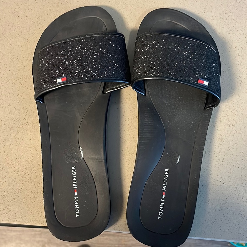 NWT Tommy Hilfiger slides